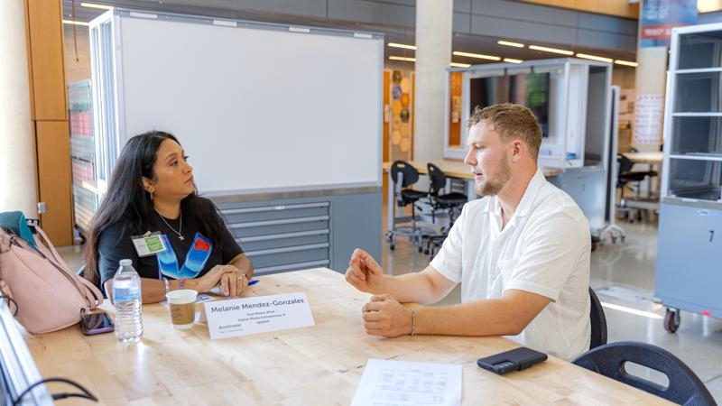 Stumberg Mentor Roundtable-20250715-06-X5