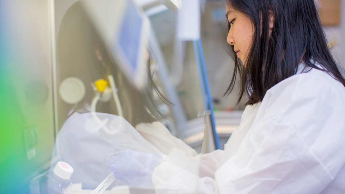 Student conducting chemistry experiment